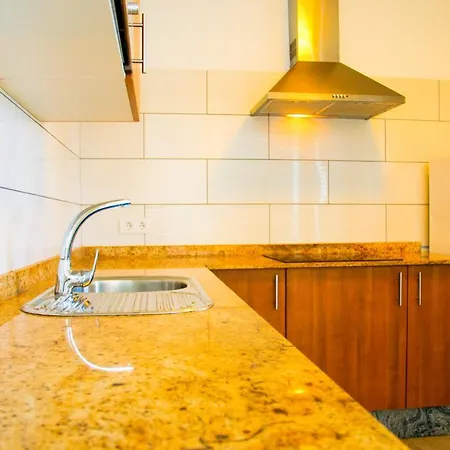 Seaview 2 アパート カレタ・デ・ファマラ